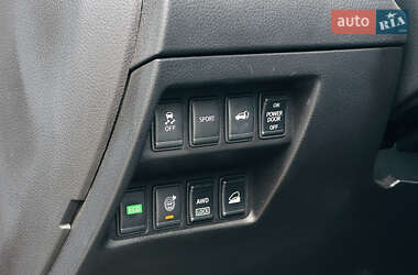 Внедорожник / Кроссовер Nissan Rogue 2015 в 