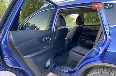 Внедорожник / Кроссовер Nissan Rogue 2020 в 