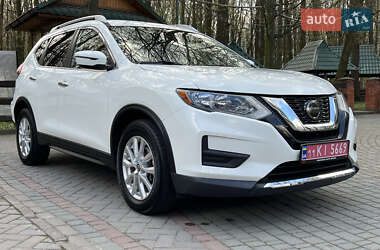 Позашляховик / Кросовер Nissan Rogue 2020 в 