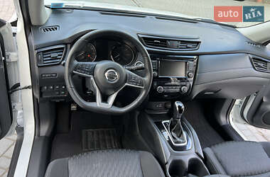 Позашляховик / Кросовер Nissan Rogue 2020 в 