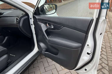 Позашляховик / Кросовер Nissan Rogue 2020 в 