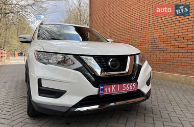 Позашляховик / Кросовер Nissan Rogue 2020 в 
