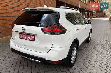 Позашляховик / Кросовер Nissan Rogue 2020 в 