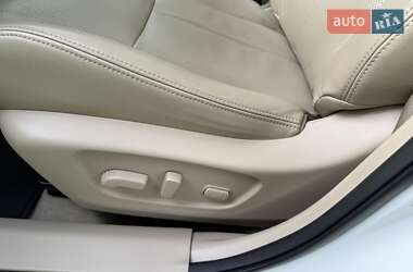 Внедорожник / Кроссовер Nissan Rogue 2015 в 