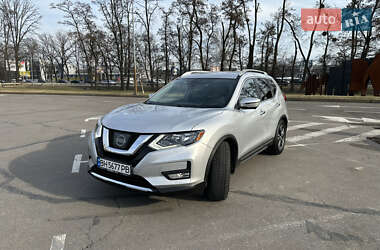 Позашляховик / Кросовер Nissan Rogue 2017 в Гатне