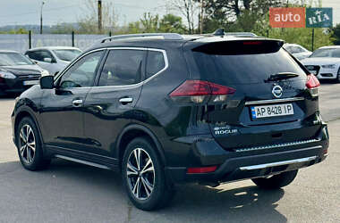 Позашляховик / Кросовер Nissan Rogue 2019 в 