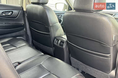 Внедорожник / Кроссовер Nissan Rogue 2015 в 