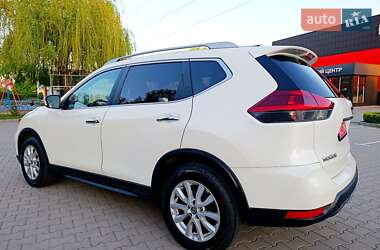 Позашляховик / Кросовер Nissan Rogue 2018 в 