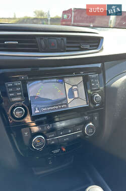 Внедорожник / Кроссовер Nissan Rogue 2014 в 