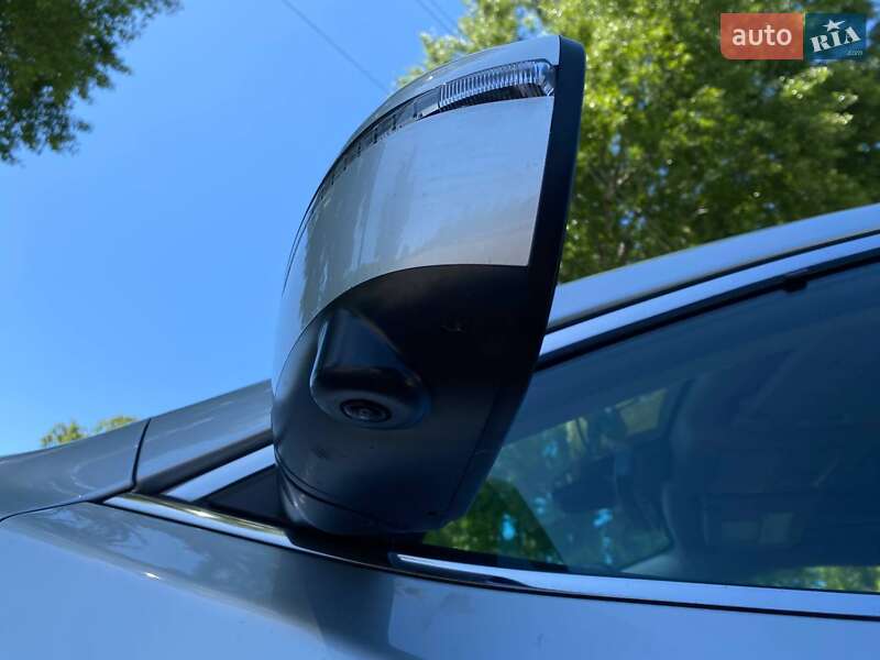 Позашляховик / Кросовер Nissan Rogue 2019 в Дніпрі
