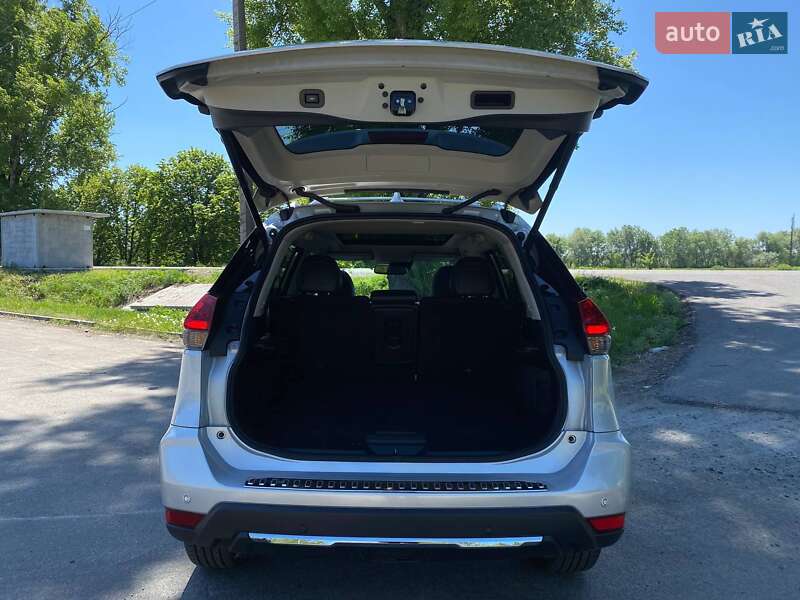 Позашляховик / Кросовер Nissan Rogue 2019 в Дніпрі