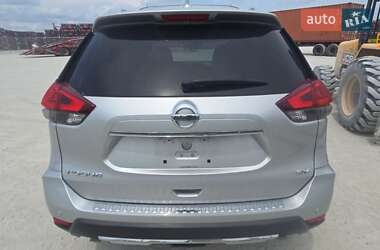Внедорожник / Кроссовер Nissan Rogue 2019 в 