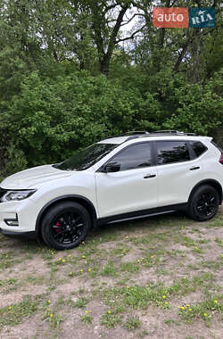 Позашляховик / Кросовер Nissan Rogue 2018 в 