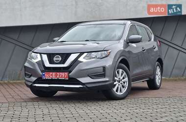 Позашляховик / Кросовер Nissan Rogue 2017 в Львові