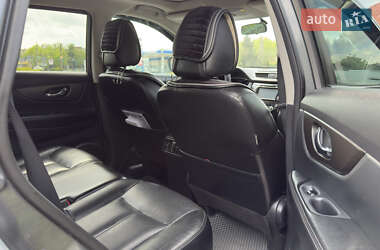 Внедорожник / Кроссовер Nissan Rogue 2015 в 