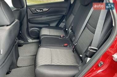 Внедорожник / Кроссовер Nissan Rogue 2020 в 