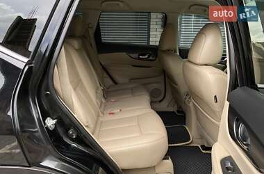 Позашляховик / Кросовер Nissan Rogue 2014 в 