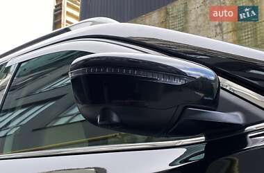 Позашляховик / Кросовер Nissan Rogue 2014 в 
