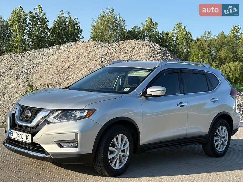 Позашляховик / Кросовер Nissan Rogue 2019 в Полтаві