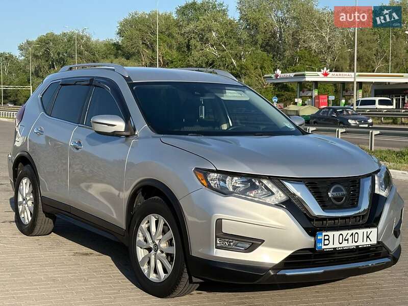 Позашляховик / Кросовер Nissan Rogue 2019 в Полтаві