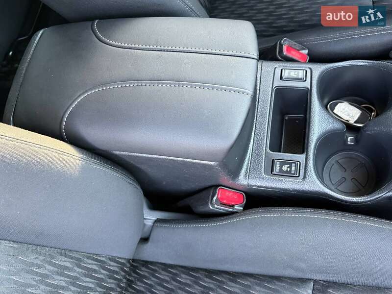Позашляховик / Кросовер Nissan Rogue 2019 в Полтаві