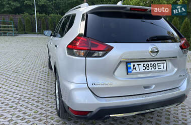 Внедорожник / Кроссовер Nissan Rogue 2017 в 