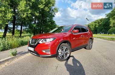 Позашляховик / Кросовер Nissan Rogue 2018 в 