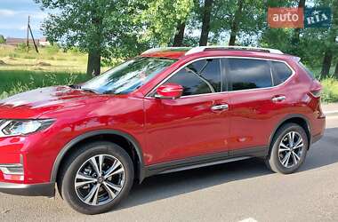 Позашляховик / Кросовер Nissan Rogue 2018 в 