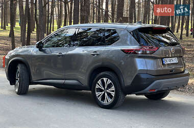 Позашляховик / Кросовер Nissan Rogue 2021 в 