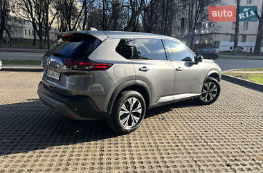 Позашляховик / Кросовер Nissan Rogue 2021 в 