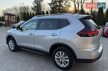 Позашляховик / Кросовер Nissan Rogue 2018 в 