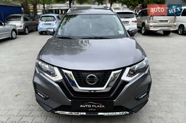 Позашляховик / Кросовер Nissan Rogue 2017 в 
