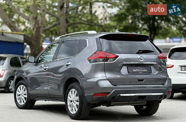Позашляховик / Кросовер Nissan Rogue 2017 в 