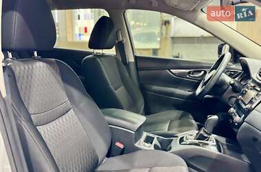 Позашляховик / Кросовер Nissan Rogue 2016 в 