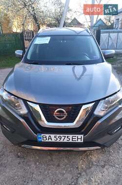 Позашляховик / Кросовер Nissan Rogue 2018 в Олександрівці