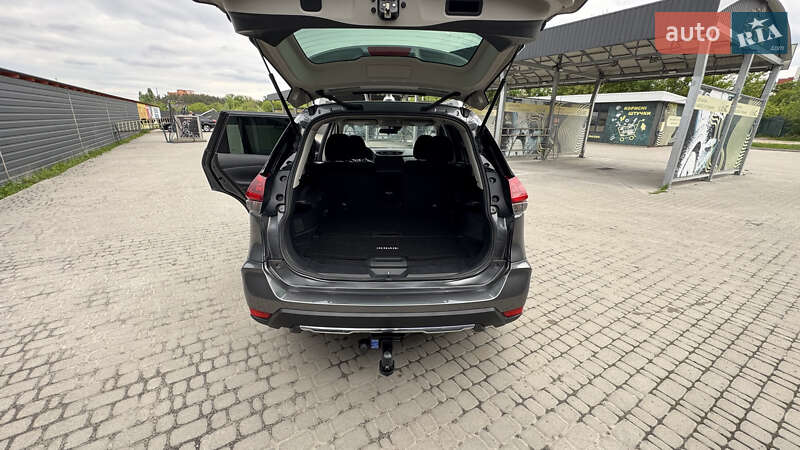Позашляховик / Кросовер Nissan Rogue 2020 в Києві