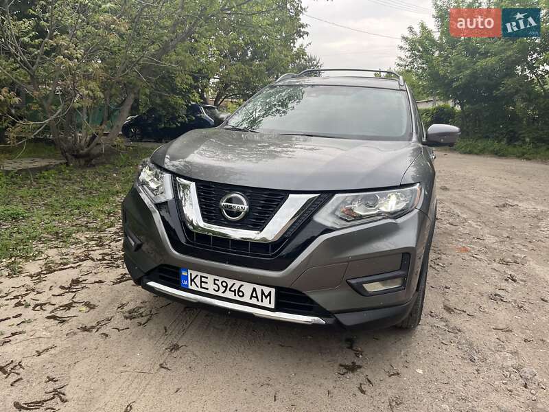 Внедорожник / Кроссовер Nissan Rogue 2019 в Новомосковске