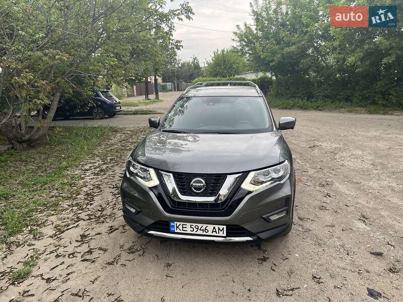Внедорожник / Кроссовер Nissan Rogue 2019 в Новомосковске
