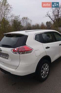 Внедорожник / Кроссовер Nissan Rogue 2016 в Запорожье
