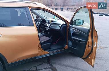 Позашляховик / Кросовер Nissan Rogue 2013 в 