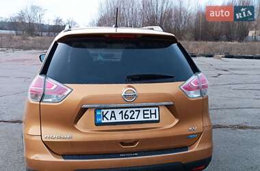 Позашляховик / Кросовер Nissan Rogue 2013 в 