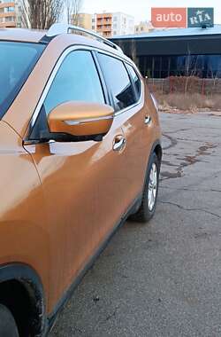 Позашляховик / Кросовер Nissan Rogue 2013 в 