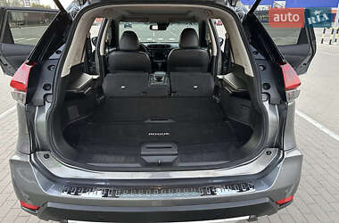Внедорожник / Кроссовер Nissan Rogue 2019 в 