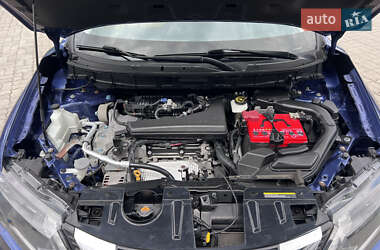 Внедорожник / Кроссовер Nissan Rogue 2020 в 