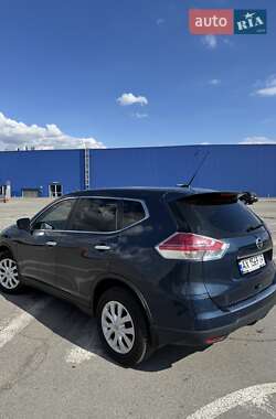 Позашляховик / Кросовер Nissan Rogue 2015 в 