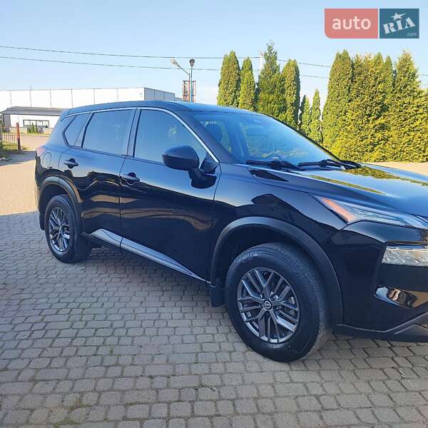 Позашляховик / Кросовер Nissan Rogue 2021 в Львові