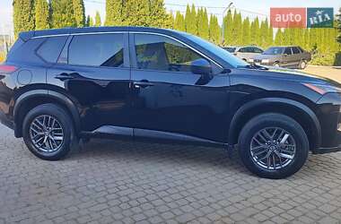 Внедорожник / Кроссовер Nissan Rogue 2021 в 