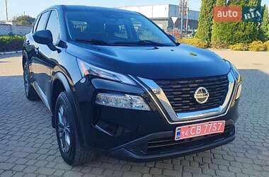 Внедорожник / Кроссовер Nissan Rogue 2021 в 
