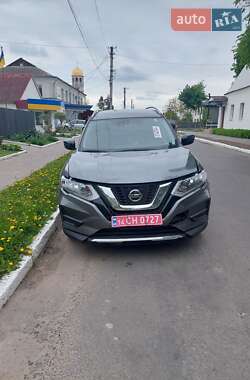 Внедорожник / Кроссовер Nissan Rogue 2019 в 