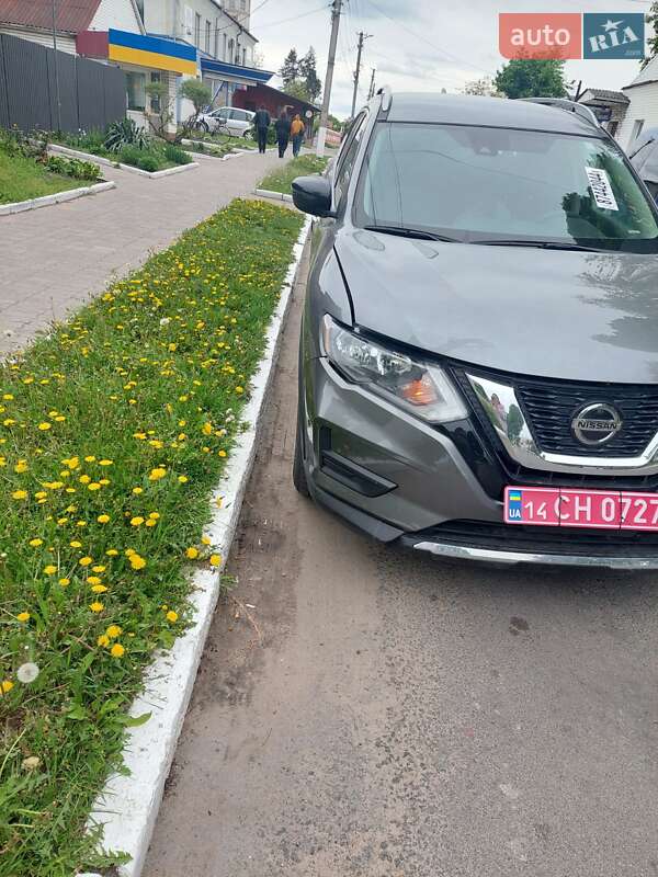 Позашляховик / Кросовер Nissan Rogue 2019 в Полтаві